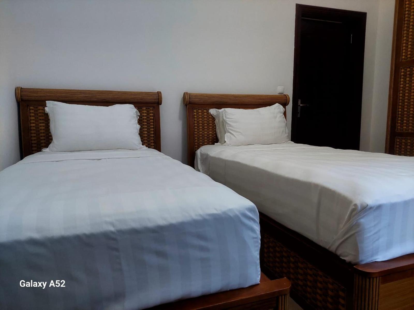 Hotel Residencial Ramire-Tour Benguela ภายนอก รูปภาพ